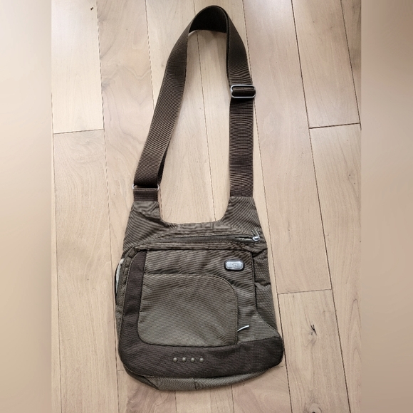 Tumi T Tech unisex crossbody messenger bag - Picture 1 of 11